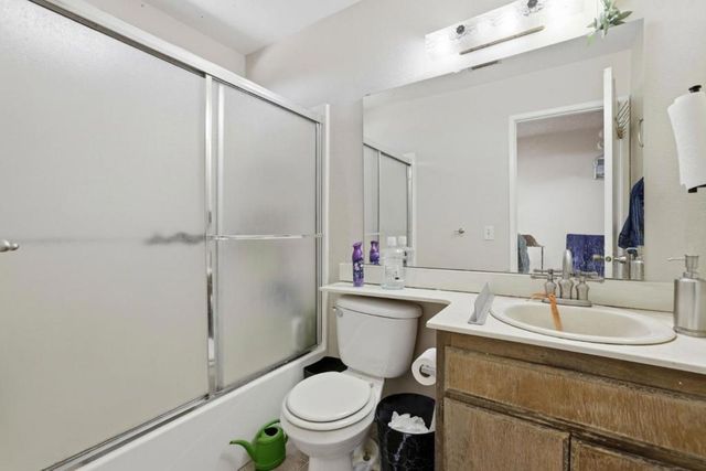 1980 Pebblewood Drive, Sacramento, CA 95833