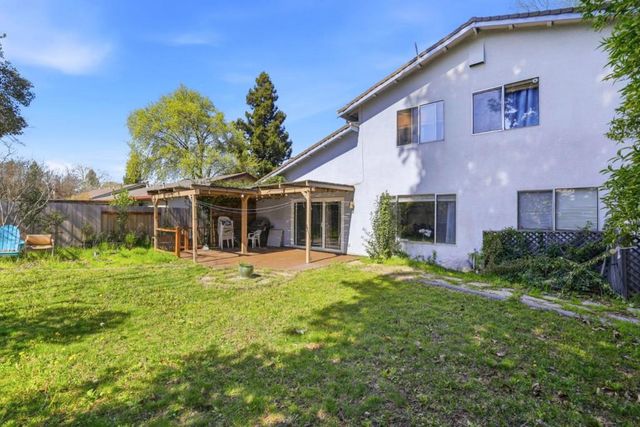 1980 Pebblewood Drive, Sacramento, CA 95833