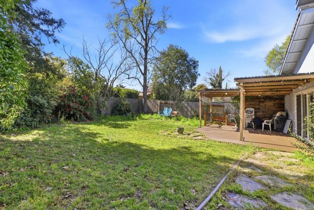 1980 Pebblewood Drive, Sacramento, CA 95833