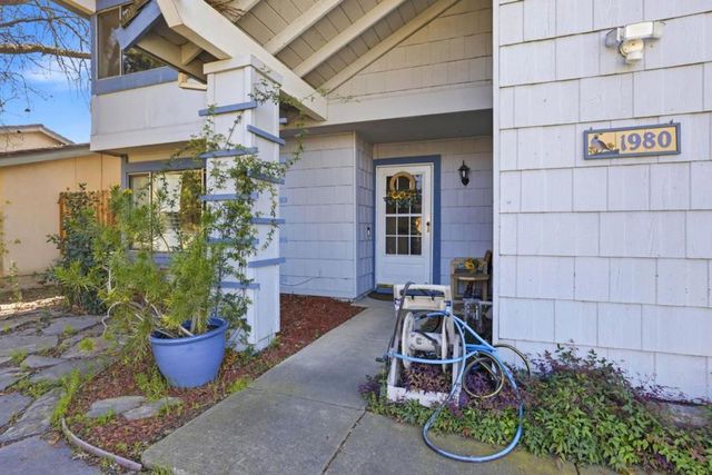 1980 Pebblewood Drive, Sacramento, CA 95833