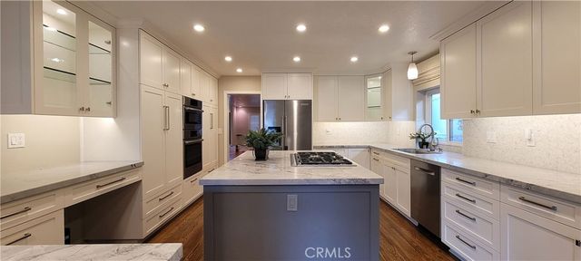 1320 21st, Manhattan Beach, CA 90266