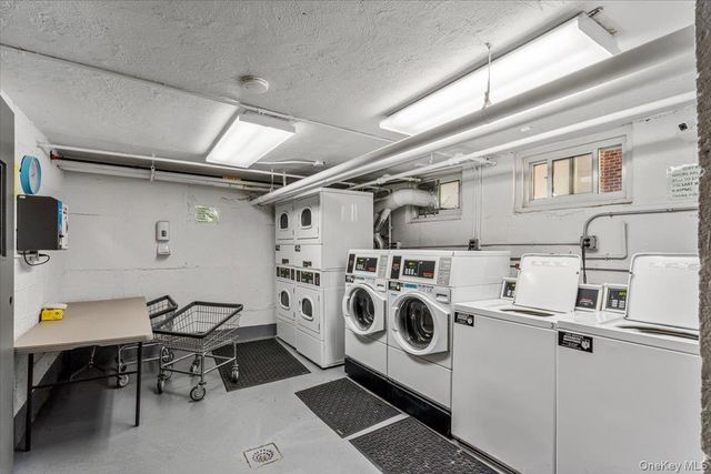 70 S Park Avenue 204, Rockville Centre, NY 11570