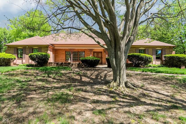 5459 Hedgerow Drive, Indianapolis, IN 46226