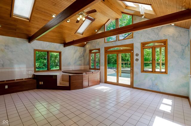 5459 Hedgerow Drive, Indianapolis, IN 46226