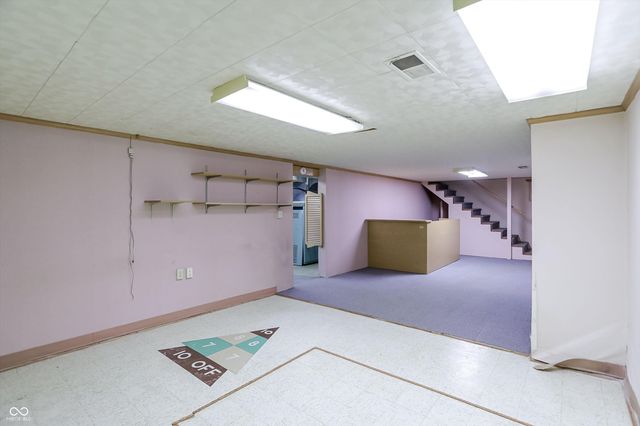 5459 Hedgerow Drive, Indianapolis, IN 46226