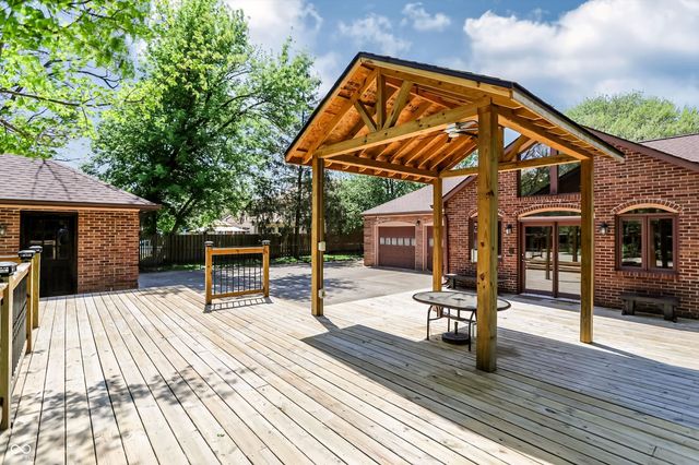 5459 Hedgerow Drive, Indianapolis, IN 46226