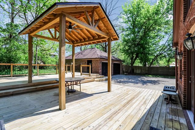 5459 Hedgerow Drive, Indianapolis, IN 46226