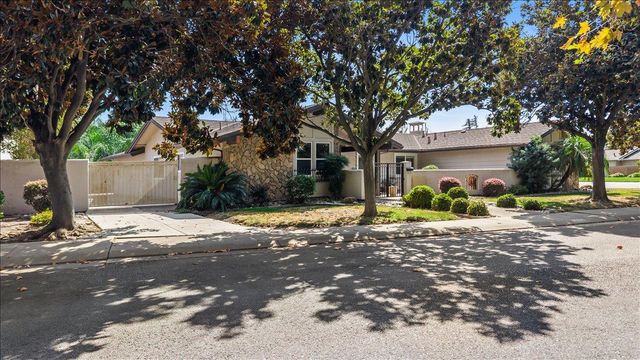 3520 PORTAGE Plz, Stockton, CA 95219