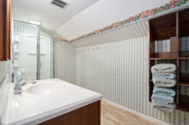 208 W Prospect Street, Marshall, MI 49068