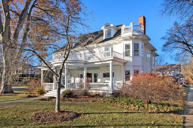 208 W Prospect Street, Marshall, MI 49068