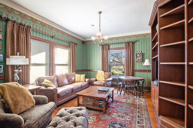 208 W Prospect Street, Marshall, MI 49068