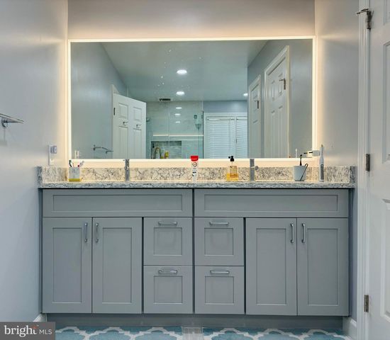 2062 MADRILLON RD, Vienna, VA 22182
