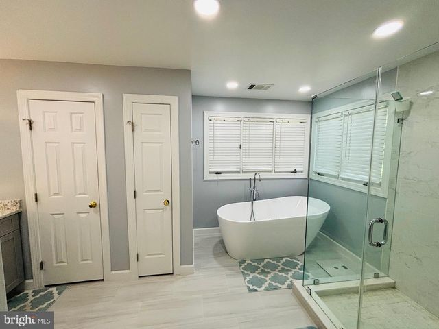 2062 MADRILLON RD, Vienna, VA 22182