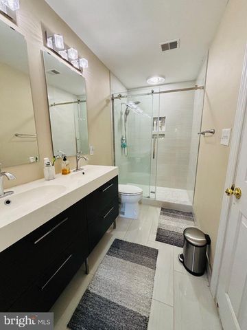 2062 MADRILLON RD, Vienna, VA 22182