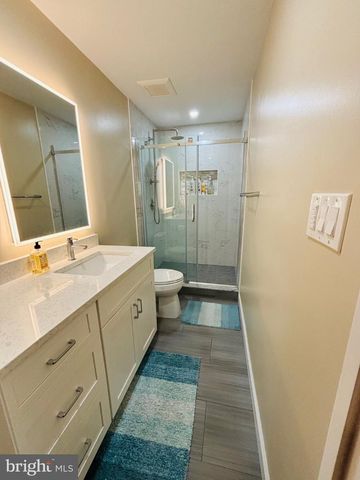 2062 MADRILLON RD, Vienna, VA 22182