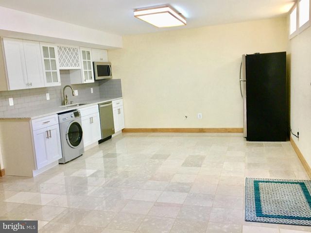 2062 MADRILLON RD, Vienna, VA 22182