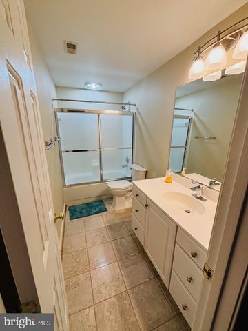 2062 MADRILLON RD, Vienna, VA 22182