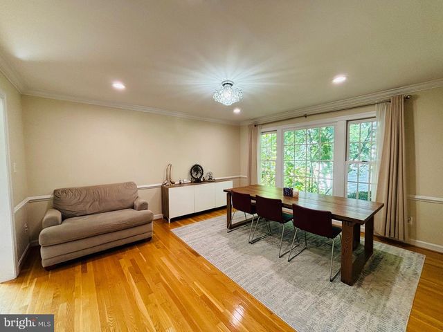 2062 MADRILLON RD, Vienna, VA 22182