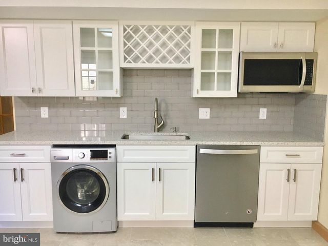 2062 MADRILLON RD, Vienna, VA 22182