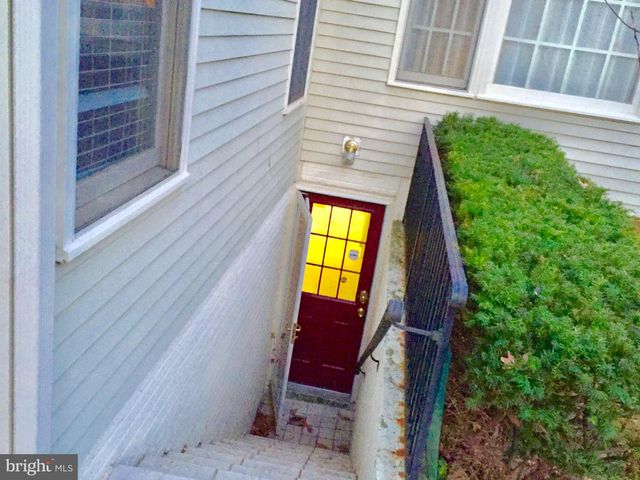 2062 MADRILLON RD, Vienna, VA 22182