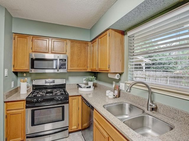 7506 Montaque DR, Austin, TX 78729