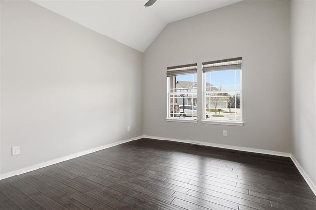 1060 N Sumac Street, Olathe, KS 66061