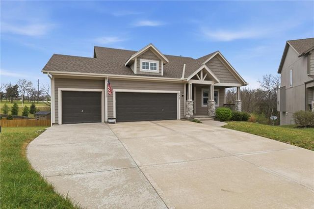 1060 N Sumac Street, Olathe, KS 66061