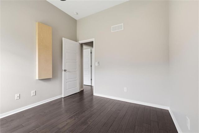 1060 N Sumac Street, Olathe, KS 66061