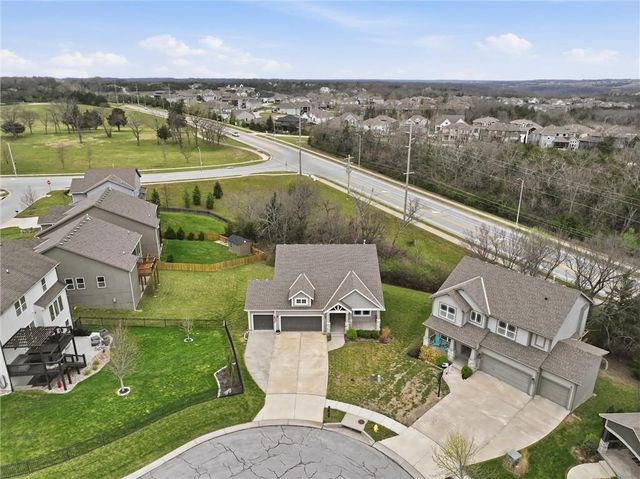 1060 N Sumac Street, Olathe, KS 66061