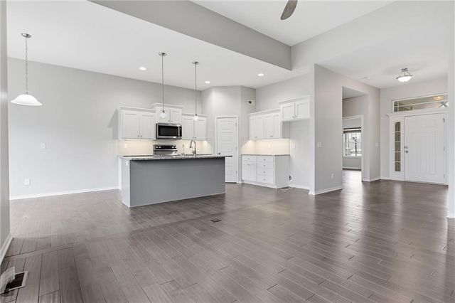 1060 N Sumac Street, Olathe, KS 66061