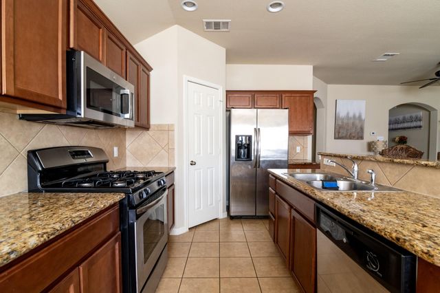 125 Voyager CV, Kyle, TX 78640