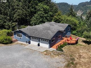95663 MARTIN RANCH Rd, Brookings, OR 97415