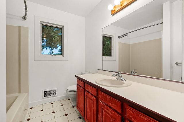 5370 N 24th Street, Kalamazoo, MI 49004