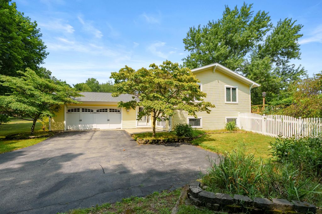 5370 N 24th Street, Kalamazoo, MI 49004