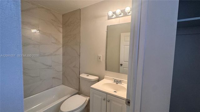 1923 Roosevelt Street 6, Hollywood, FL 33020