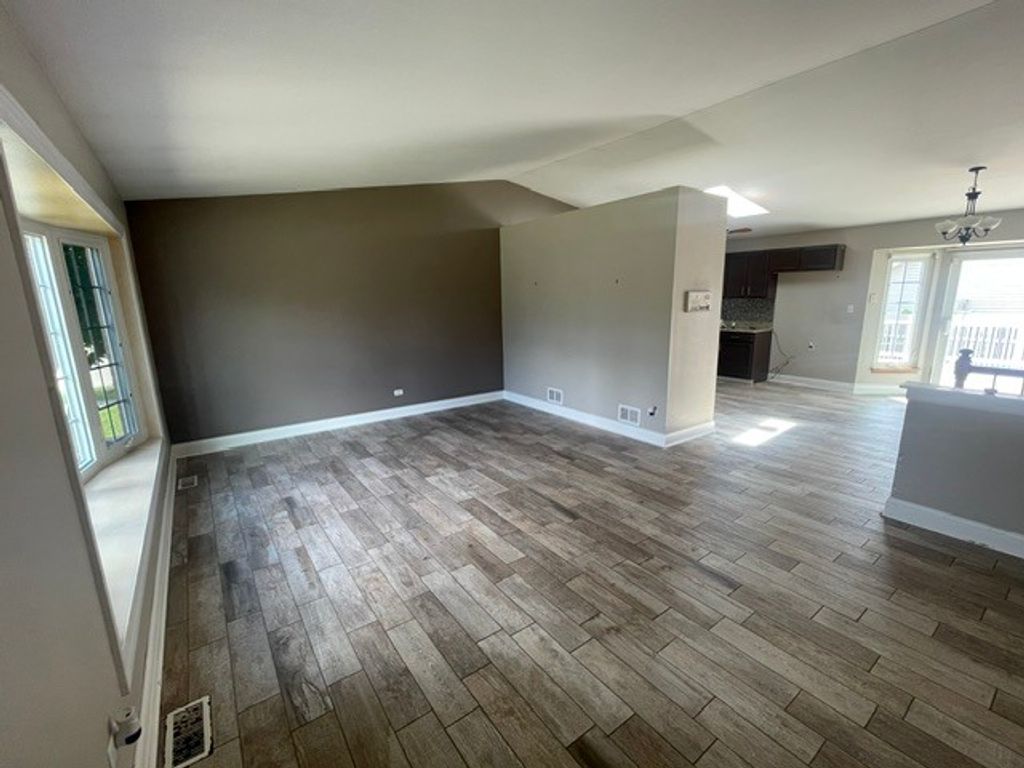 793 SIX PINES Drive, Romeoville, IL 60446 — photo 4