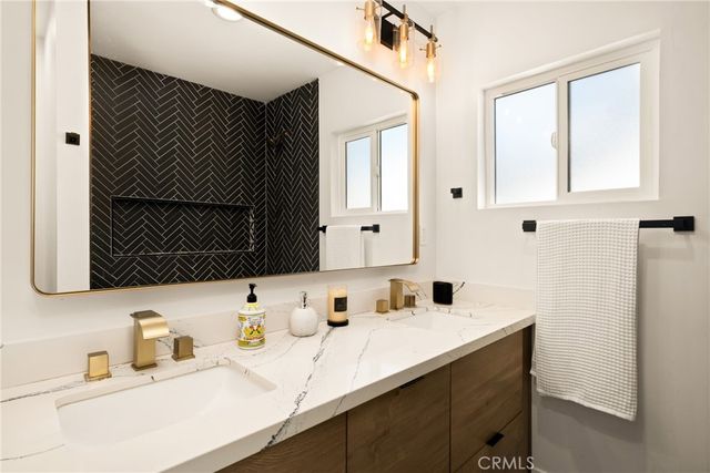 2920 Bancroft Street, San Diego, CA 92104