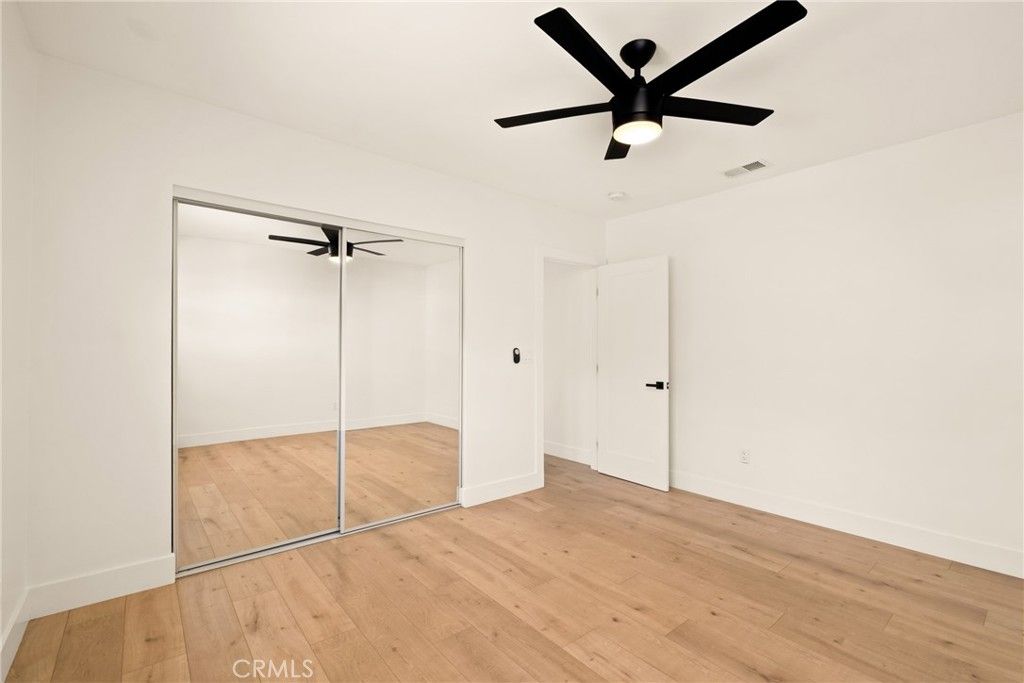 Image 27 of property listing at 2920 Bancroft Street, San Diego, CA 92104