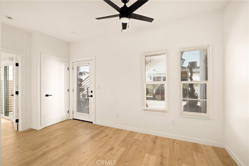 Image 33 of property listing at 2920 Bancroft Street, San Diego, CA 92104