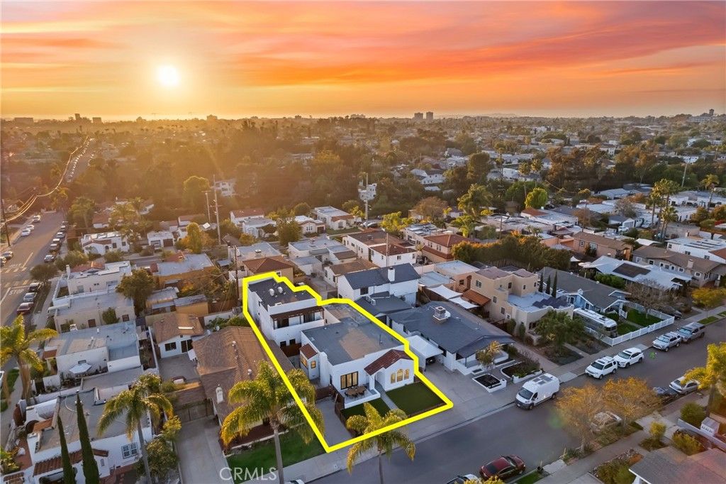 Image 39 of property listing at 2920 Bancroft Street, San Diego, CA 92104