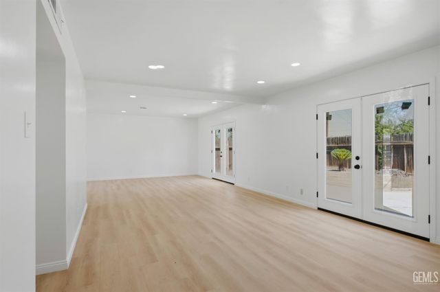 3412 Century Drive, Bakersfield, CA 93306