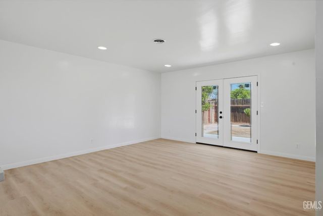 3412 Century Drive, Bakersfield, CA 93306