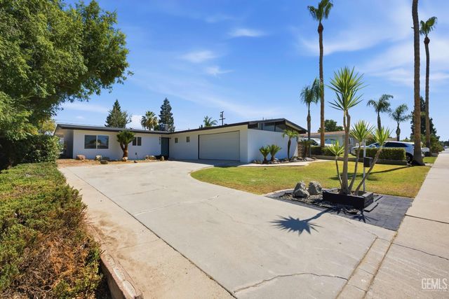 3412 Century Drive, Bakersfield, CA 93306