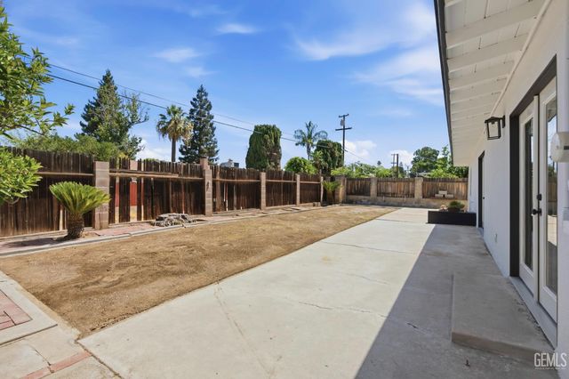 3412 Century Drive, Bakersfield, CA 93306