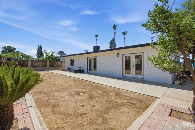 3412 Century Drive, Bakersfield, CA 93306