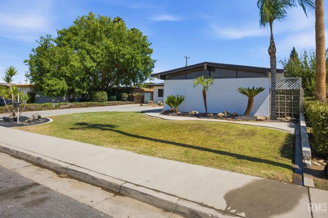 3412 Century Drive, Bakersfield, CA 93306