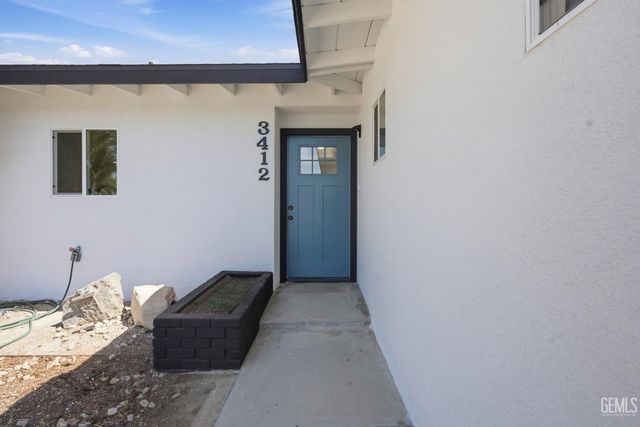 3412 Century Drive, Bakersfield, CA 93306