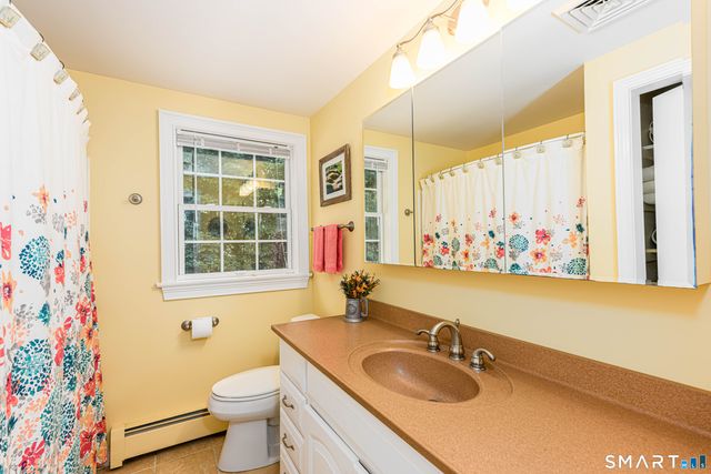 47 Jefferson Drive, Guilford, CT 06437