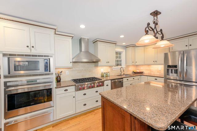 47 Jefferson Drive, Guilford, CT 06437