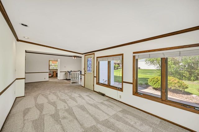 6093 Thornapple DRIVE, Greendale, WI 53129